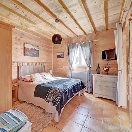 Maisonnette A La Campagne Ariege Hébergement de vacances Saint-Girons (Ariege)